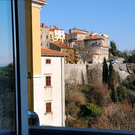 Lucia Luxury Apartamento *